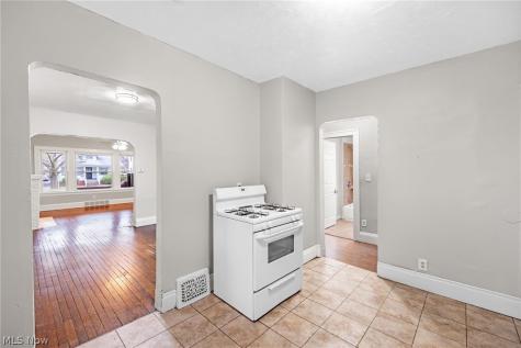 1719 Wayside Road Cleveland OH 44112
