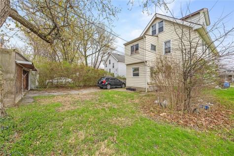 1719 Wayside Road Cleveland OH 44112