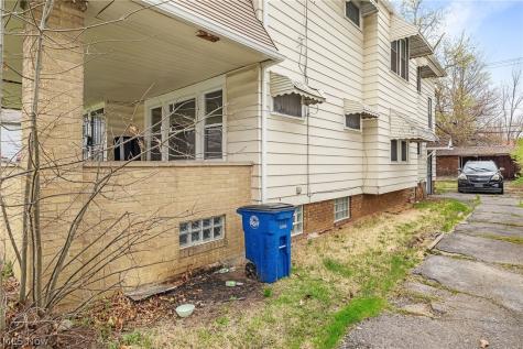 1719 Wayside Road Cleveland OH 44112