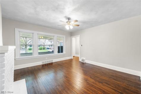 1719 Wayside Road Cleveland OH 44112