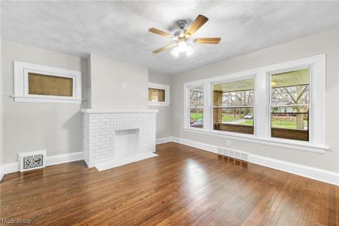 1719 Wayside Road Cleveland OH 44112