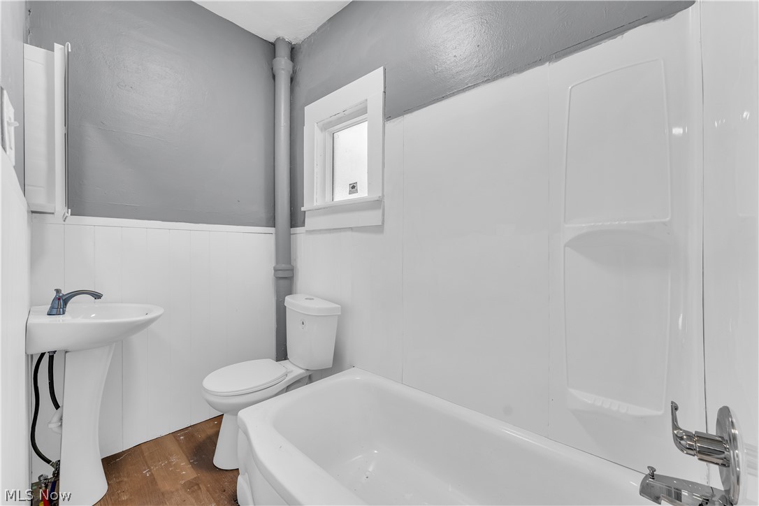 6415 Gertrude Avenue Cleveland OH 44105