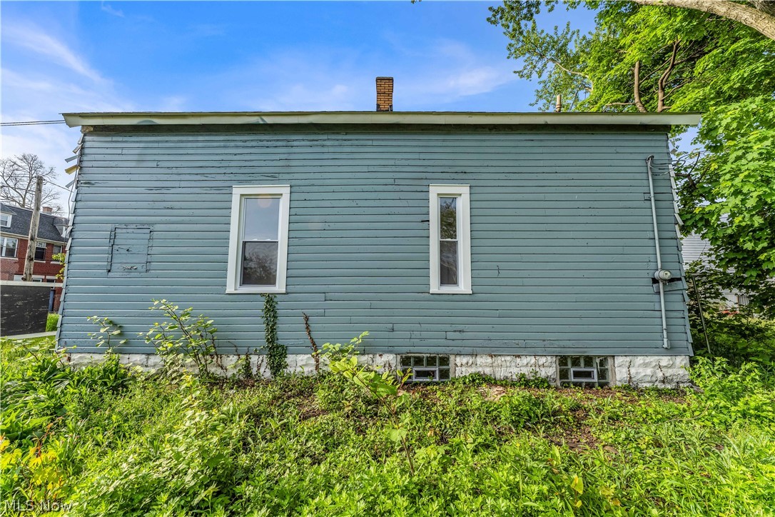6415 Gertrude Avenue Cleveland OH 44105