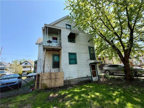 684 E 128th Street Cleveland OH 44108