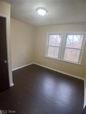 21 Zents Avenue Youngstown OH 44505