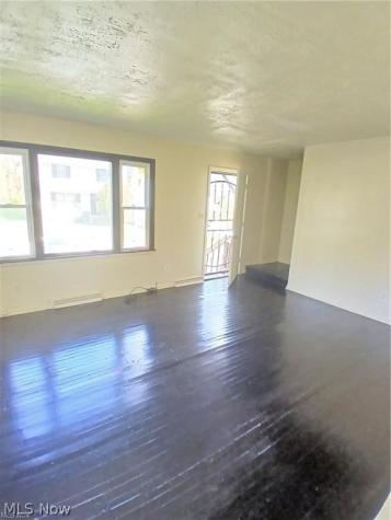 21 Zents Avenue Youngstown OH 44505