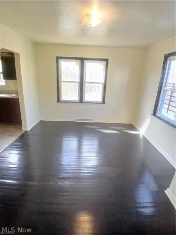 21 Zents Avenue Youngstown OH 44505