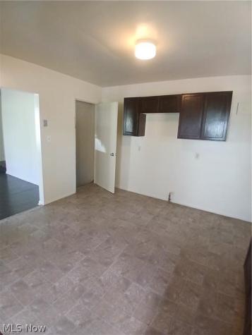 21 Zents Avenue Youngstown OH 44505