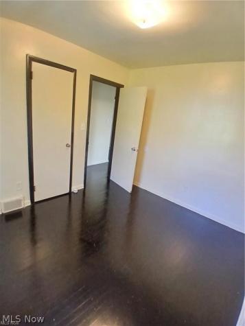 21 Zents Avenue Youngstown OH 44505