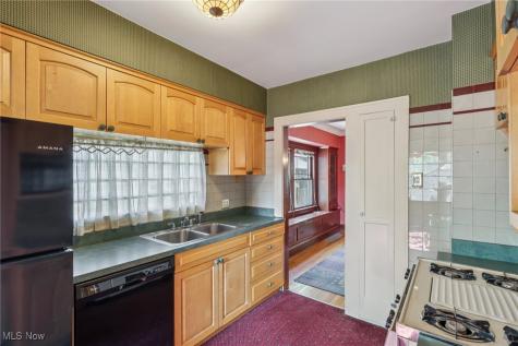 3969 W 140th Street Cleveland OH 44111
