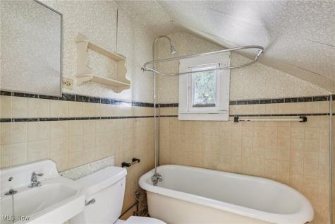 3969 W 140th Street Cleveland OH 44111