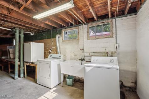 3969 W 140th Street Cleveland OH 44111