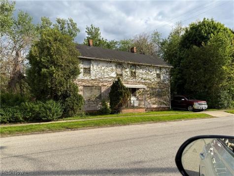 14720 Saranac Road Cleveland OH 44110