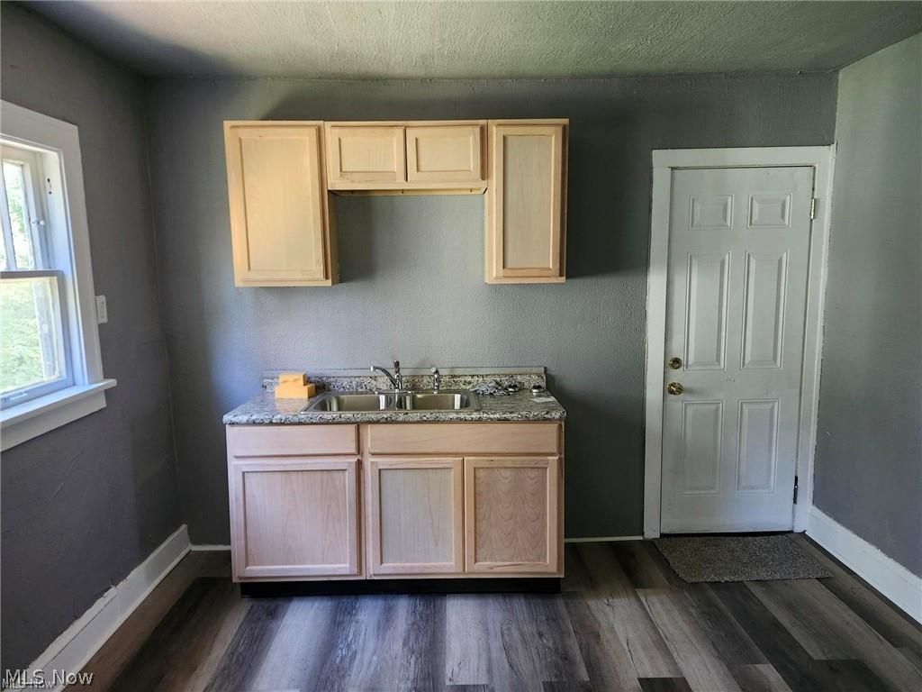 753 E 118th Street Cleveland OH 44108