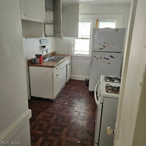 13705 Kelso Avenue Cleveland OH 44110