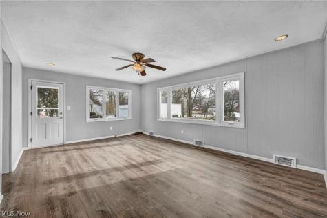17914 Chagrin Boulevard Shaker Heights OH 44122