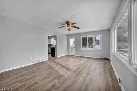 17914 Chagrin Boulevard Shaker Heights OH 44122