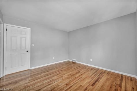 17914 Chagrin Boulevard Shaker Heights OH 44122