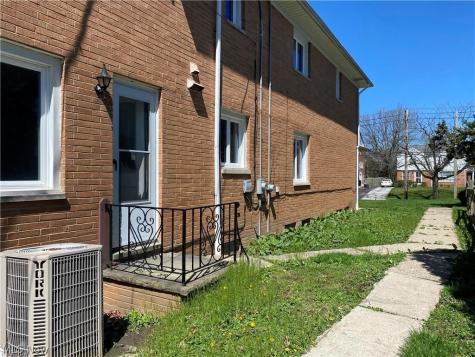 17914 Chagrin Boulevard Shaker Heights OH 44122