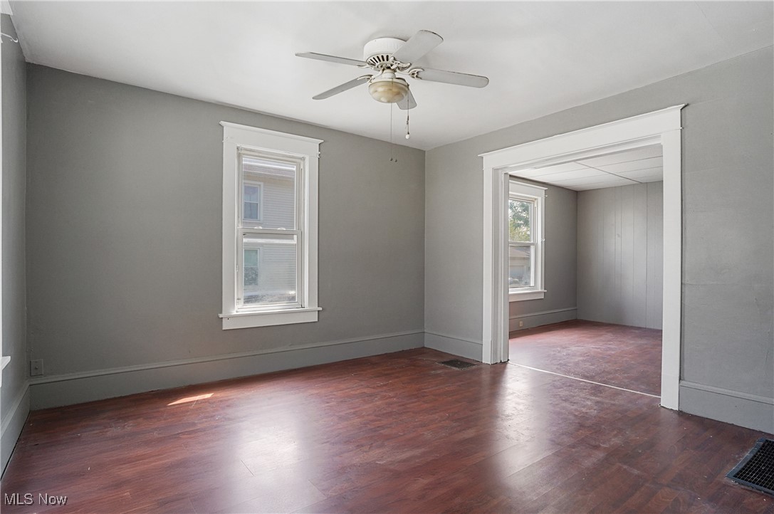 201-203 W Clark Street East Palestine OH 44413