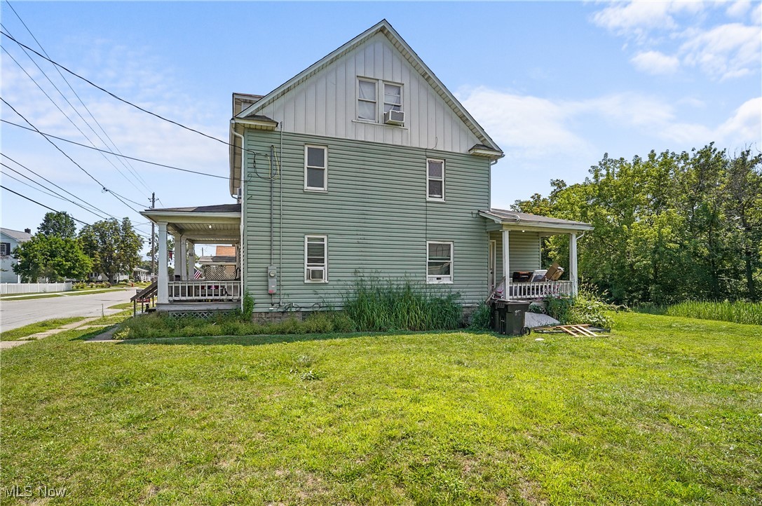 201-203 W Clark Street East Palestine OH 44413