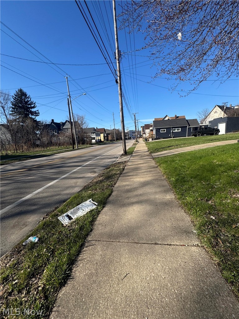 3741 E 71st Street Cleveland OH 44105
