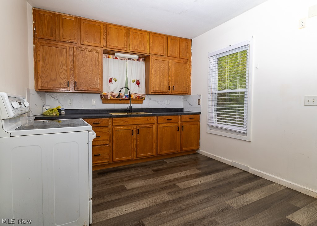 2330 Mahoning Avenue NW Warren OH 44483