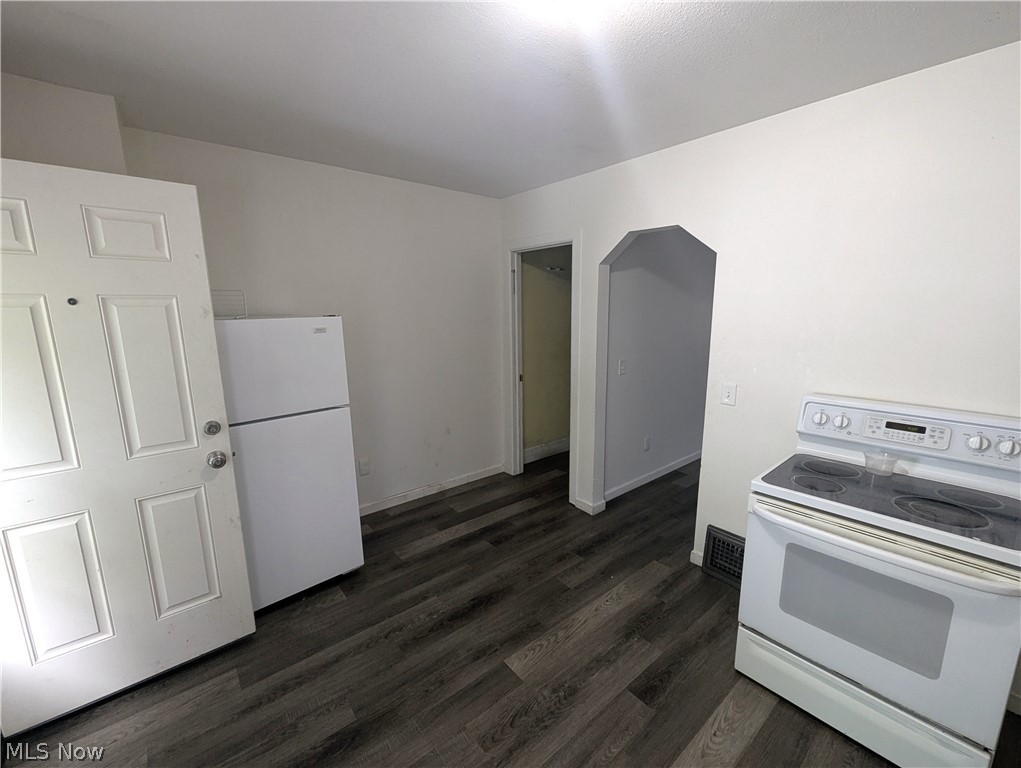 2330 Mahoning Avenue NW Warren OH 44483