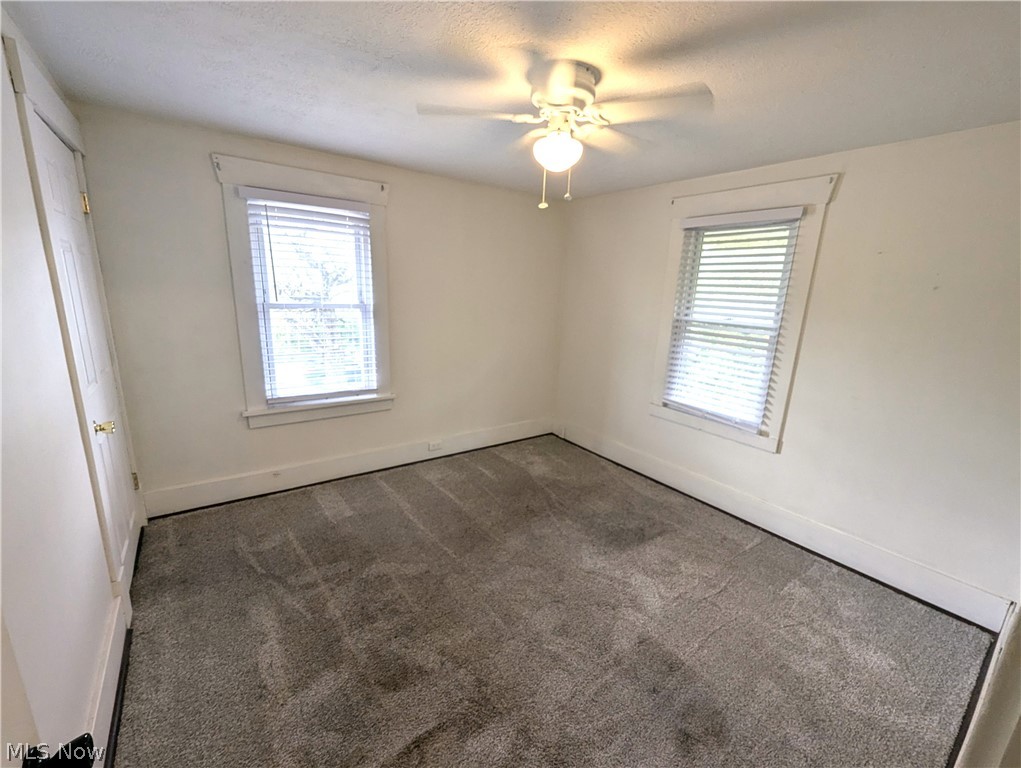 2330 Mahoning Avenue NW Warren OH 44483