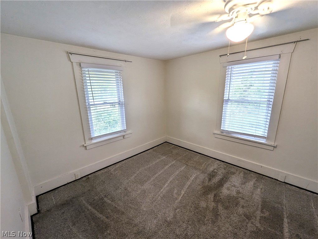 2330 Mahoning Avenue NW Warren OH 44483