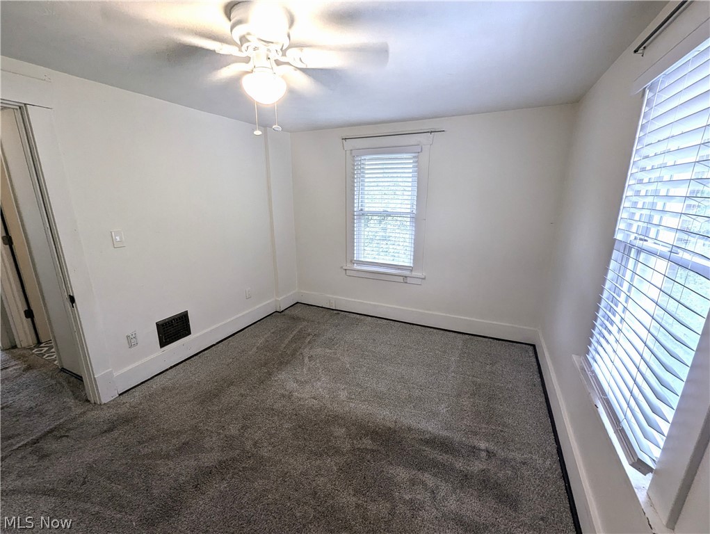 2330 Mahoning Avenue NW Warren OH 44483