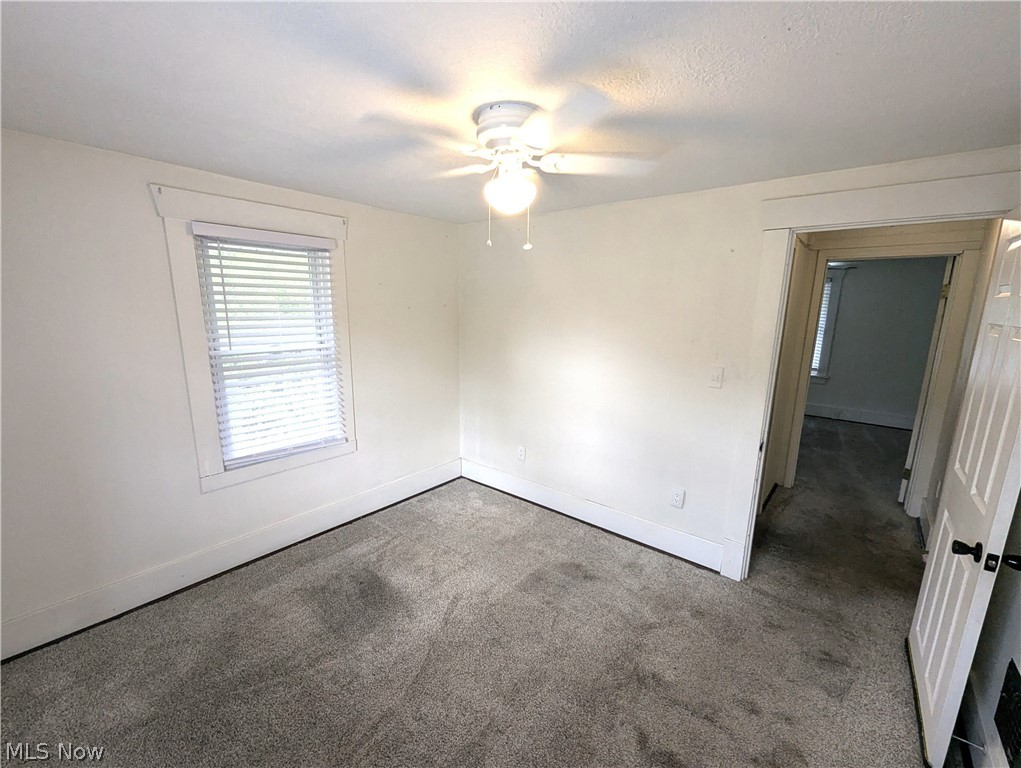 2330 Mahoning Avenue NW Warren OH 44483