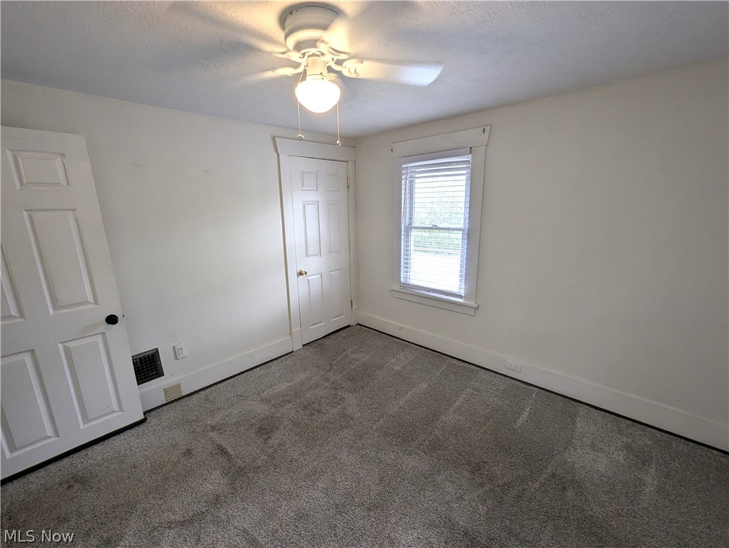 2330 Mahoning Avenue NW Warren OH 44483