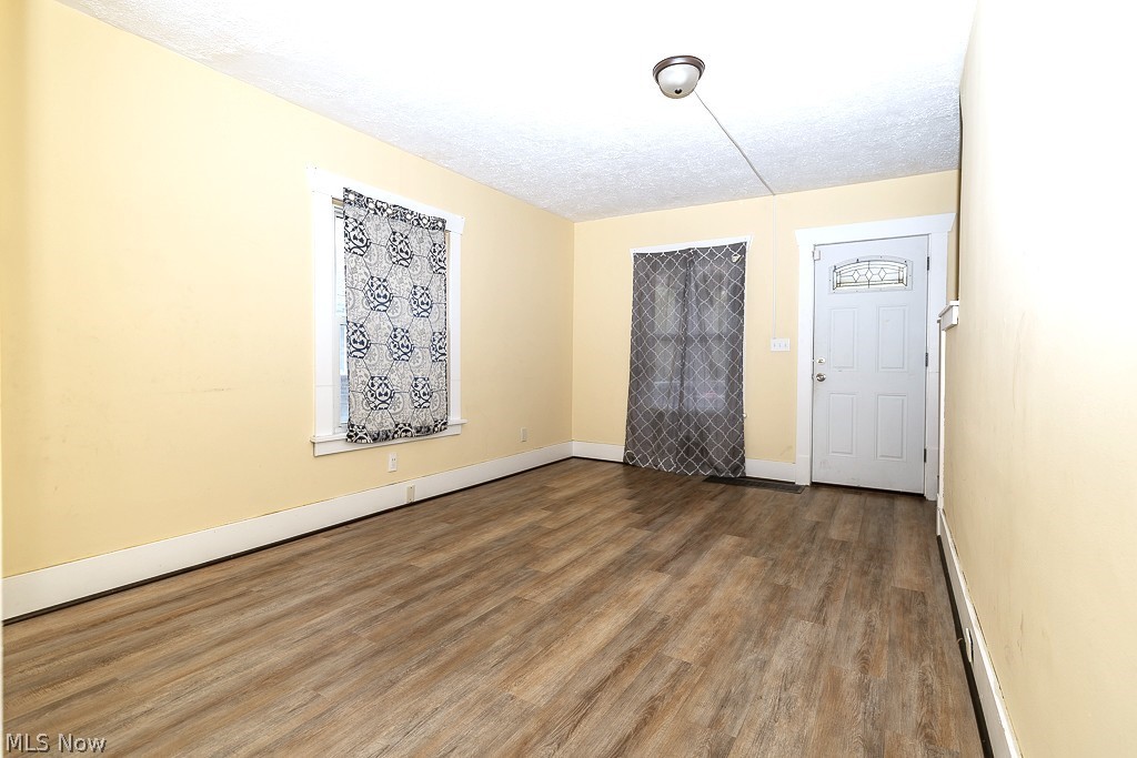 2330 Mahoning Avenue NW Warren OH 44483