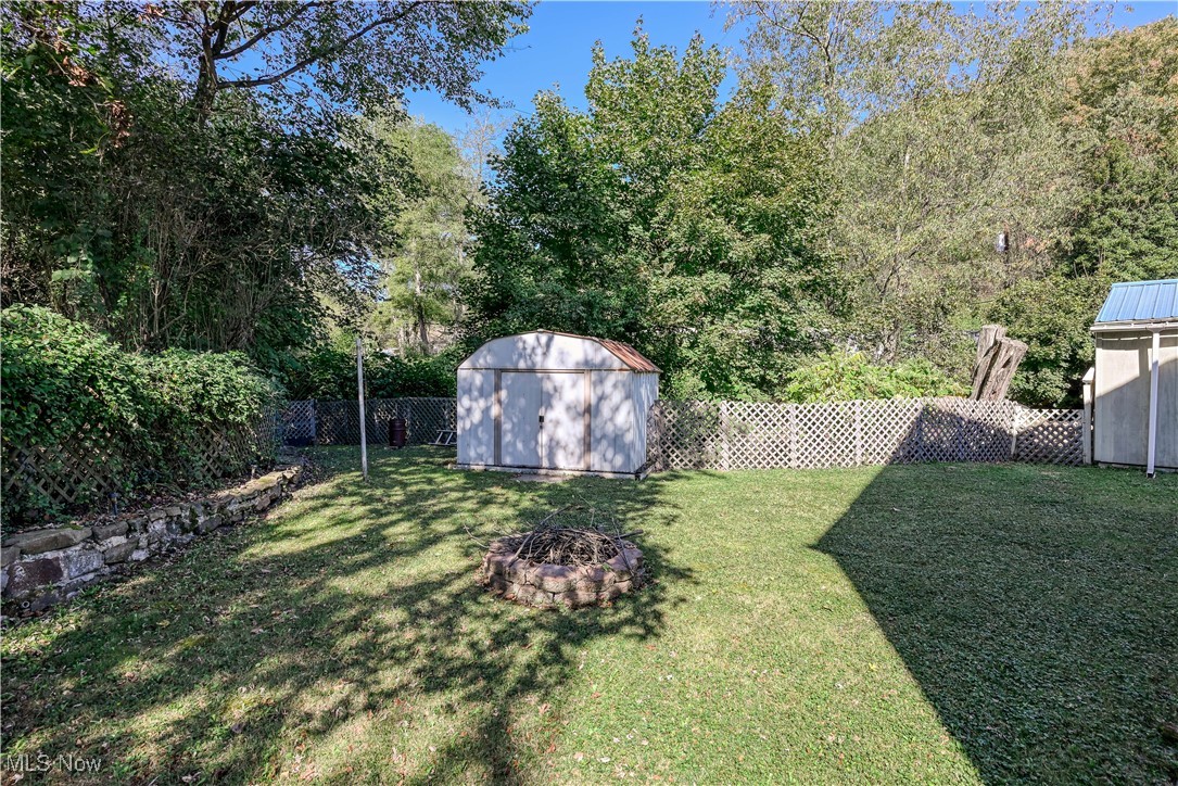 1751 Crawford Avenue Wellsville OH 43968