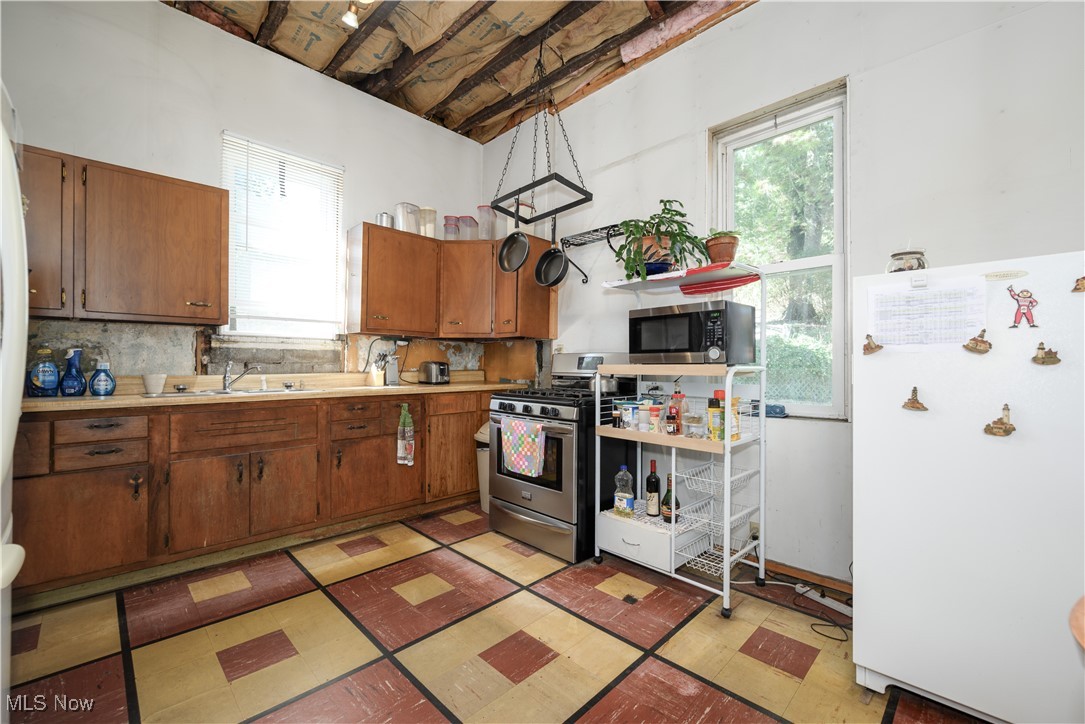 1751 Crawford Avenue Wellsville OH 43968