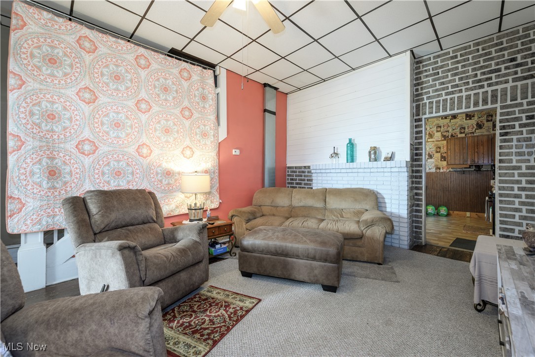 1751 Crawford Avenue Wellsville OH 43968