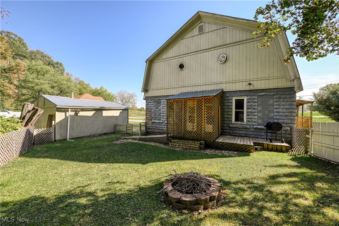 1751 Crawford Avenue Wellsville OH 43968