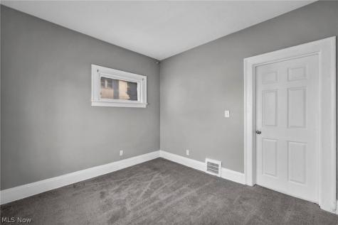 3274 E 123rd Street Cleveland OH 44120
