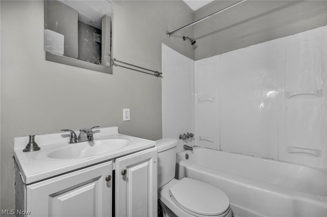 3274 E 123rd Street Cleveland OH 44120