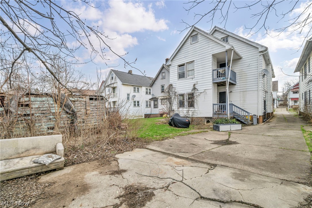 3274 E 123rd Street Cleveland OH 44120