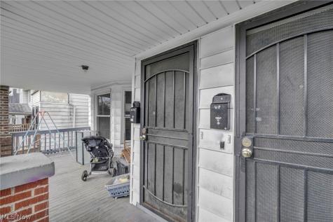 3274 E 123rd Street Cleveland OH 44120