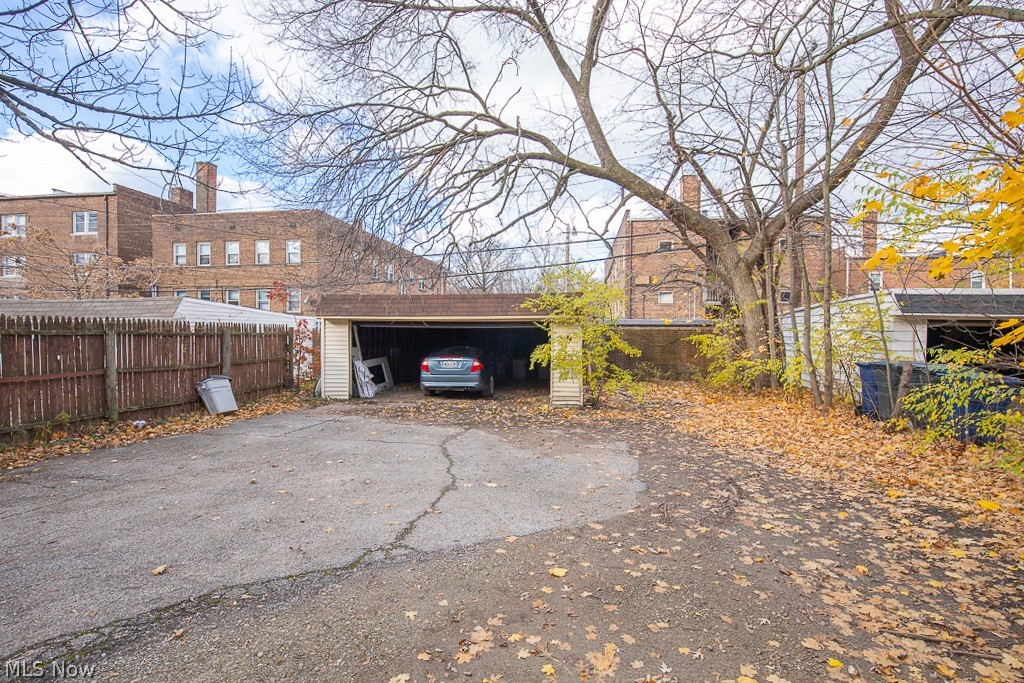 2671 Hampshire Road Cleveland Heights OH 44106