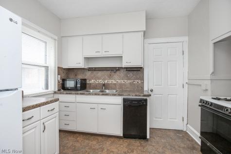 2671 Hampshire Road Cleveland Heights OH 44106