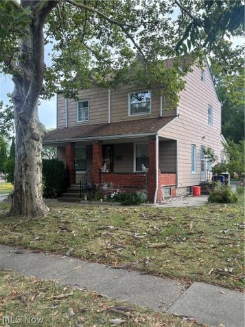831 Whitcomb Road Cleveland OH 44110