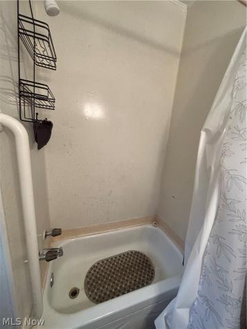 831 Whitcomb Road Cleveland OH 44110