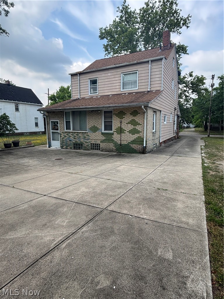 831 Whitcomb Road Cleveland OH 44110