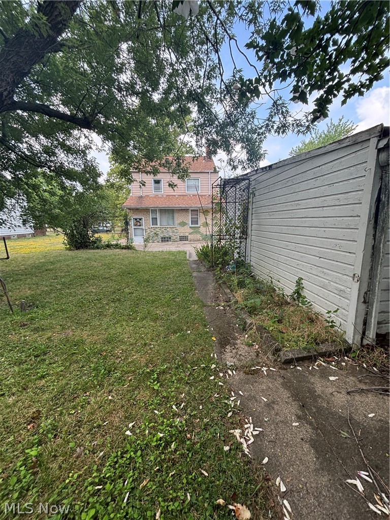 831 Whitcomb Road Cleveland OH 44110