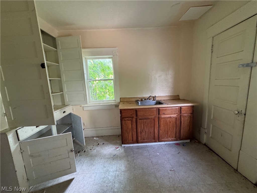 499-501 Sherman Street Akron OH 44311