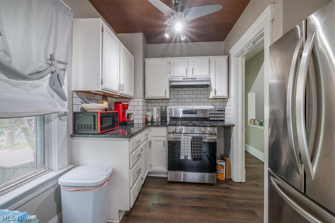3290 W 17th Street Cleveland OH 44109